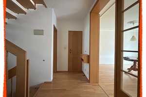Haus mit EINBAUKÜCHE, Terrasse, BALKON und Garage in Werdau-Steinpleis zu vermieten! – Zwickau (Kreis) – Vorschaubild 4