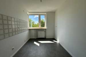 Geräumige 3-Zimmer-Wohnung in Nürnberg mit Balkon – Olivenweg 50, 90441 Nürnberg – Vorschaubild 3