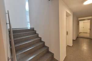 Neuwertige, voll-klimatisierte 4-Zimmer-Penthouse-Wohnung in zentraler Lage von privat – Köln – Vorschaubild 26