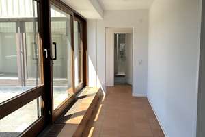 Zimmer in 5er-Studenten-WG in Stuttgart-Vaihingen zur Vermietung (auch für 2 Freunde oder ein Paar) – Handwerkstr. 45, 70565 Wallgraben-Ost, Stuttgart – Vorschaubild 10