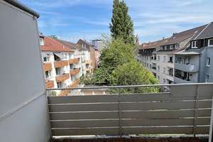 Helle 2,5-Zimmer Wohnung mit Balkon im 3.OG