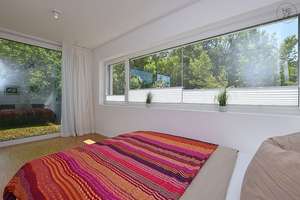 Modern möblierte Wohnung mit großer Fensterfront und Blick ins Grüne in Stuttgart Weilimdorf – Die vollständige Adresse der Immobilie erhältst du vom Anbieter., 70499 Weilimdorf (Ortsteil), Stuttgart – Vorschaubild 15