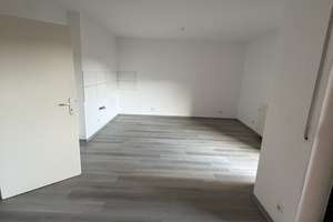 Frisch sanierte 2-Zimmer-Wohnung mit 2 x Loggia – Giesenkirchener Str. 106, 41238 Mülfort, Mönchengladbach – Vorschaubild 6