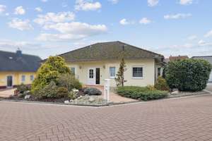 Wohnen auf einer Ebene – Bungalow in attraktiver Wohnlage – Die vollständige Adresse der Immobilie erhältst du vom Anbieter., 66424 Homburg – Vorschaubild 1