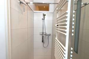 Frisch sanierte und renovierte 2-Zimmer Wohnung mit EBK – Gerichtstraße 84, 13347 Gesundbrunnen, Berlin – Vorschaubild 7