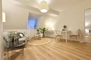 Sanierte Dachgeschoss-Wohnung +  Nutzfläche im Spitzboden in Rüttenscheid