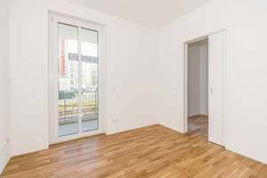 * Licht, Luft & Komfort * 2 Zimmer * Bad mit Dusche * HWR * EBK – Straße der Nationen 82, 9111 Zentrum, Chemnitz – Vorschaubild 5