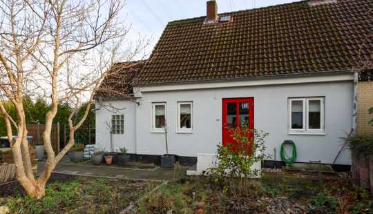 Bild von modernisiertes Siedlerhäuschen mit traumhaftem Garten