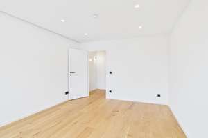Wohnkomfort auf zwei Etagen – Elegante Maisonette mit Balkon – Die vollständige Adresse der Immobilie erhältst du vom Anbieter., 80807 Milbertshofen, München – Vorschaubild 4