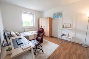 Ansprechende 3-Zi.-Wohnung mit Balkon im besonders begehrten Stadtteil Schwachhausen – Die vollständige Adresse der Immobilie erhältst du vom Anbieter., 28213 Riensberg, Bremen – Vorschaubild 2