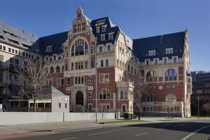 "Seltene Gelegenheit – Charmante Wohnung im Deutschen Buchgewerbehaus am Gutenbergplatz in Leipzig"