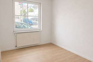 Lebendiger Wohnraum: 3-Zimmer-Wohnung in zentraler Lage von Remscheid – Die vollständige Adresse der Immobilie erhältst du vom Anbieter., 42855 Nordstadt, Remscheid – Vorschaubild 3