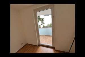 Helle Etagenwohnung mit Loggia – Die vollständige Adresse der Immobilie erhältst du vom Anbieter., 42107 Elberfeld, Wuppertal – Vorschaubild 8