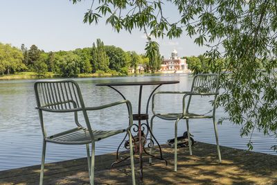 Außergewöhnliche Beletage mit Garten am Wasser
