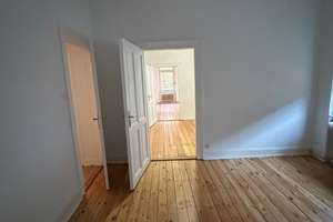 Schöne Altbaucharme 4-Zimmer Wohnung im 2. OG mit Balkon in Wiesbaden-Mitte – Sedanplatz 7, 65183 Westend / Bleichstraße, Wiesbaden – Vorschaubild 6