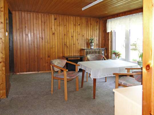 Sanierungsbedürftiges Wohnhaus im grünen Zeesen - Bild 12