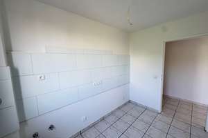 Helle 3-Zimmer-Dachgeschosswohnung  in Köln-Ostheim – ab sofort bezugsfrei – Frankfurter Str. 585, 51107 Ostheim, Köln – Vorschaubild 10