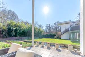 Repräsentativer Luxus und maximale Privatsphäre: Beeindruckende Villa am Mulang – Die vollständige Adresse der Immobilie erhältst du vom Anbieter., 34131 Bad Wilhelmshöhe, Kassel – Vorschaubild 8