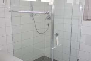 Moderne hochwertige 3 ZW im 1. OG eines KFW-55 Hauses mit EBK, Balkon und TG-Stellplatz mit Wallbox – Die vollständige Adresse der Immobilie erhältst du vom Anbieter., 71229 Leonberg – Vorschaubild 15