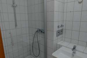 Vollmöblierte 1-Zimmer-Wohnung mit Balkon – Erstbezug nach umfassender Renovierung in Karlsruhe-Mühl – Lameystraße 27, 76185 Mühlburg, Karlsruhe – Vorschaubild 4