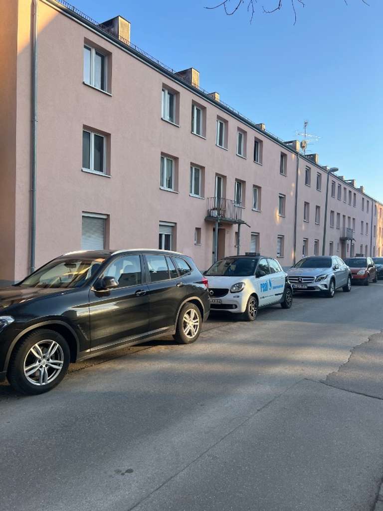 Immobilie in Augsburg - CityHome l Vermietete 1,5-Zimmer-Wohnung mit Erbbaurecht – Augsburg-Bärenkeller - Bild 0