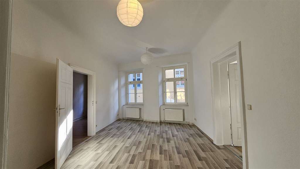 Immobilie in Bertsdorf-Hörnitz - Altstadtjuwel mit 5 Top-WE, Dachterrasse & Remise auf großem Areal - Bild 4