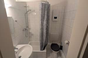 Helle 2 Zimmer Wohnung mit Nähe zum Rhein in Düsseldorf- Oberkassel – Düsseldorfer Str. xx, 40545 Oberkassel, Düsseldorf – Vorschaubild 6