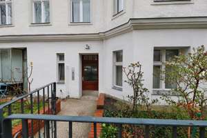 BESTE LAGE ZWISCHEN BRANITZER PLATZ & REICHSSTR. - FRISCH RENOVIERT - TOLL GESCHNITTEN MIT 2 BÄDERN – Kirschenallee 12A dü, 14050 Westend, Berlin – Vorschaubild 26