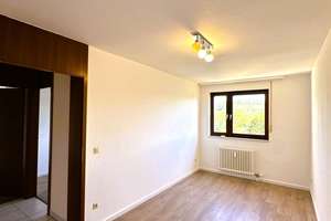 Wohnen mit Komfort: 4,5-Zimmer-Wohnung mit tollem Ausblick und TG in ruhigem Stuttgart-Weilimdorf! – Die vollständige Adresse der Immobilie erhältst du vom Anbieter., 70499 Weilimdorf (Ortsteil), Stuttgart – Vorschaubild 18