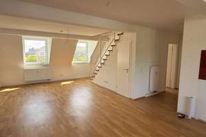 2018 erstellt - ganz neu!! Charmante Maisonette mit Loggia im beliebten Veedel Köln-Deutz!!