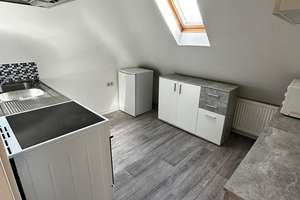 Geräumiges 12-Zimmer-Haus in Stuttgart Sonnenberg – Die vollständige Adresse der Immobilie erhältst du vom Anbieter., 70597 Sonnenberg, Stuttgart – Vorschaubild 13