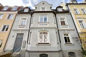 AIGNER - Charmantes, denkmalgeschütztes Dreiparteienhaus in Bestlage Milbertshofen – Die vollständige Adresse der Immobilie erhältst du vom Anbieter., 80807 Milbertshofen, München – Vorschaubild 2