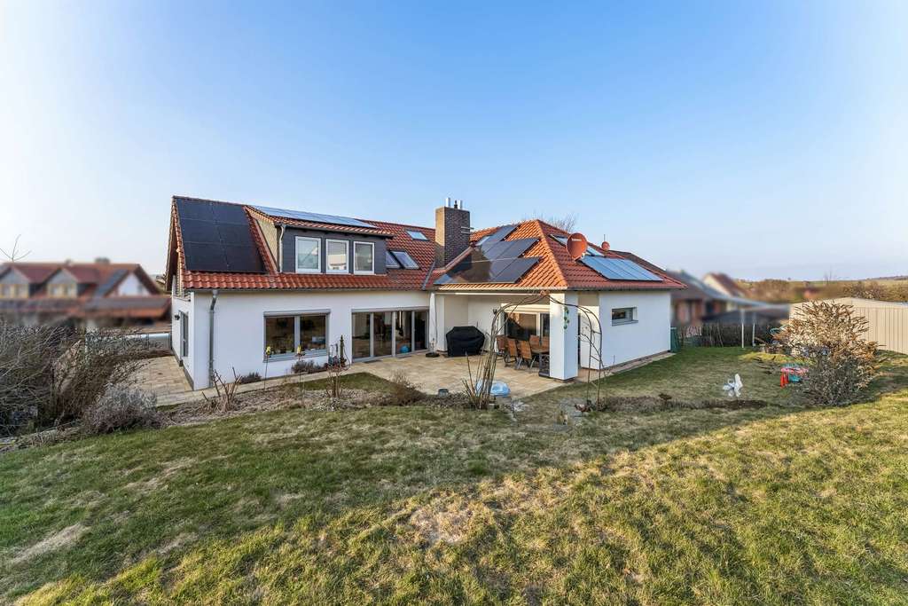 Immobilie in Gleichen - Umfassend modernisiertes EFH mit Garten, Sauna, PV inkl. Speicher & Wallbox in ruhiger Ortsrandlage. - Bild 0