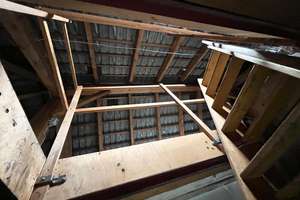 BUNGALOW MIT GROSSEM GARTEN UND GARAGE – RENOVIERUNGSBEDÜRFTIG MIT VIEL POTENZIAL – Die vollständige Adresse der Immobilie erhältst du vom Anbieter., 81827 Waldtrudering, München – Vorschaubild 19
