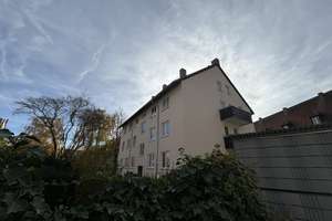 FÜR MAXIMAL ZWEI PERSONEN: IN 2017 RENOVIERTE 2-ZIMMER-WOHNUNG MIT WESTBALKON IN NBG.-WÖHRD – Schranke 16, 90489 Wöhrd, Nürnberg – Vorschaubild 2