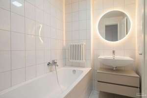 Über den Dächern des Münchner Südostens – 4 Zimmer mit Südbalkon und eigener Garage – 81549 Obergiesing, München – Vorschaubild 8