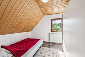 ::: Für Kapitalanleger und Selbstbezieher I gepflegtes 2-3 EFH I Balkon I Garten I Einzelgarage ::: – Die vollständige Adresse der Immobilie erhältst du vom Anbieter., 70439 Stammheim-Süd, Stuttgart – Vorschaubild 15