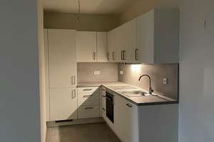 Leben am Wasser in extravaganter Lage -  2-Zimmer-Wohnung – Julienne-Trouet-Platz 7, 30453 Limmer, Hannover – Vorschaubild 3