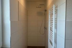 Borkumer Ring: Gemütliche 2-ZKB-Wohnung im OG mit Loggia und EBK! – Die vollständige Adresse der Immobilie erhältst du vom Anbieter., 26131 Eversten, Oldenburg (Oldenburg) – Vorschaubild 12