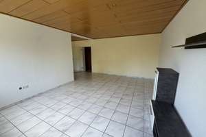 Sonnendurchflutete 3,5-Zimmer-Wohnung mit Balkon und frisch renoviertem Bad in Bochum – Die vollständige Adresse der Immobilie erhältst du vom Anbieter., 44879 Dahlhausen, Bochum – Vorschaubild 2