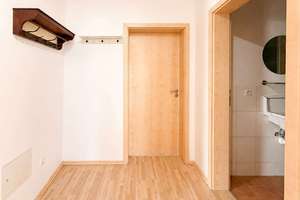 Maisonettwohnung I Dachgeschoss-Ausbau 2008 I 4 Räume + Spitzboden I Tageslichtbad I Engelsgärten – Die vollständige Adresse der Immobilie erhältst du vom Anbieter., 4319 Engelsdorf, Leipzig – Vorschaubild 8