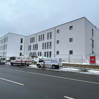 Modernes Arbeiten in Hagen | repräsentativer Neubau | Glasfaser | Stellplätze