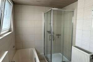 Schöne 3,5-Raum-Penthouse-Wohnung mit EBK und Balkon / Terrasse in Stuttgart – Obere Paulusstr. 105, 70197 Hasenberg, Stuttgart – Vorschaubild 7