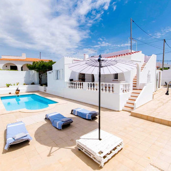 Schöne Villa zum Verkauf Cala en Porter