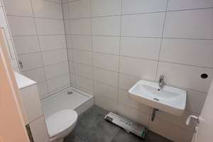 Berlin Tempelhof: 38,3qm Etw am Klarensee, Balkon, Aufzug, Keller, Garten – Blumenthalstraße 23, 12107 Mariendorf, Berlin – Vorschaubild 7