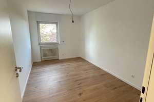 Frisch sanierte 3 Zimmer Wohnung 99 m² mit Schallschutz & Top-Komfort! – Die vollständige Adresse der Immobilie erhältst du vom Anbieter., 65201 Schierstein, Wiesbaden – Vorschaubild 6