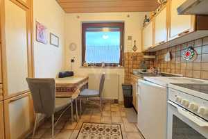 Zweifamilienhaus in ruhiger Lage mit schönem Garten – Ludwigsburg (Kreis) – Vorschaubild 7