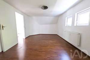 Attraktive Dachgeschosswohnung: Wohnen mit Charme in Bochum – Bergener Str. 199, 44807 Bergen/Hiltrop, Bochum – Vorschaubild 7