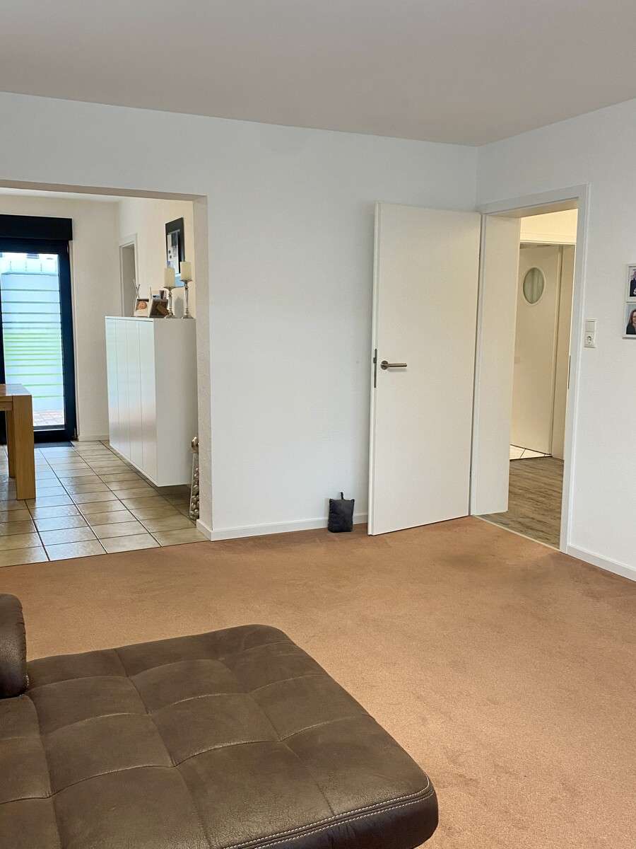 Immobilie in Reinhardshagen - Attraktives Zweifamilienhaus in Reinhardshagen - Frei nach Absprache - Bild 9