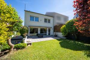 Sehr gepflegte, ruhig gelegene DHH mit Garage, Garten, Kamin und viel Platz für die ganze Familie – Die vollständige Adresse der Immobilie erhältst du vom Anbieter., 58135 Haspe-Ost, Hagen – Vorschaubild 2